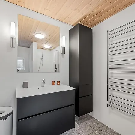 Holiday home Adam - 1-5km To The Inlet By Interhome